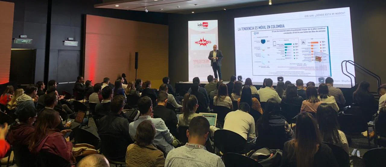 A bilingual SEO speaker trusted on stages across the Americas
